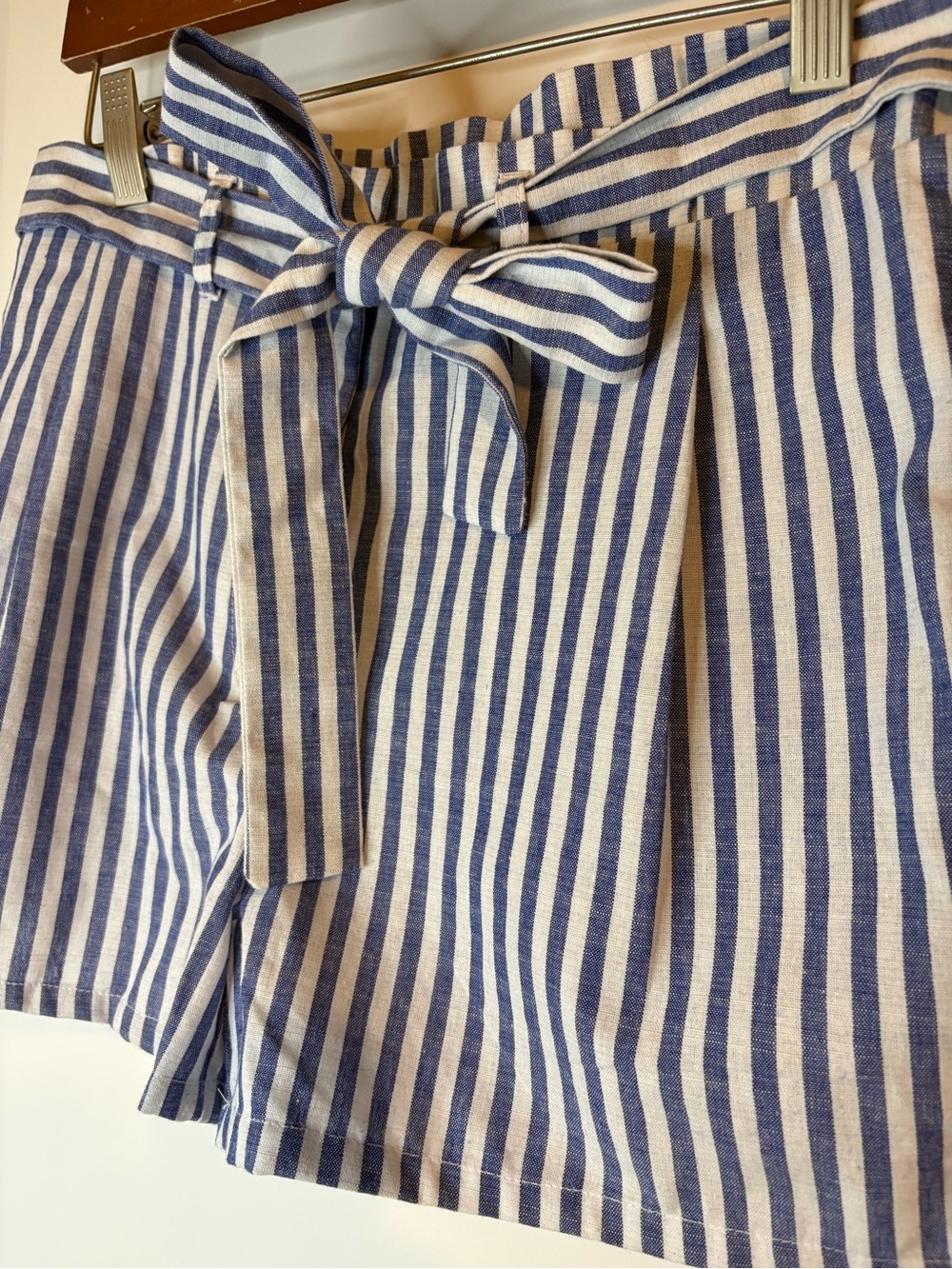 Striped Tie-Waist Women’s Shorts - Blue/White - Picture 2 of 4